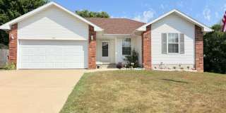 3 Bedroom Home for Lease in Clever!  Available for November 1st Move-in Gallery 1