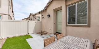 Glen at Fontana Gallery 8