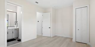 19 Coral Way Gallery 17