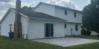 3 Bedroom Stone Facade Colonial with 2 Car Attached Garage  in Strongsville Gallery 46