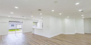 30 Northwest 159th Street Gallery 12