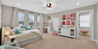 Great location, less than one mile from Historic Downtown Franklin. Gallery 29