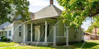 Great 2 Bedroom with Classic Finishes Gallery 1