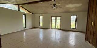 8002 EXPWY 281 8002 EXPWY 281 Gallery 3