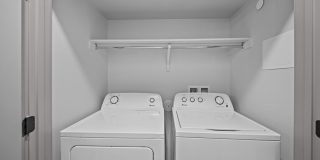 Retreat at Eastlake Gallery 13