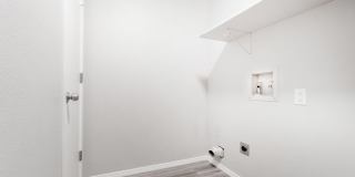 Newly Renovated Duplex! Rare! Gallery 23