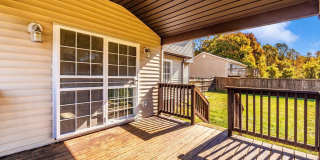 408 WILLOW HILL Gallery 33