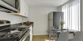 950 Lafayette Gallery 4