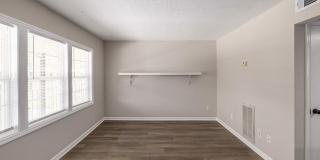 Stallion Square Apartments. Spacious, Updated Living in North Charleston! Gallery 2