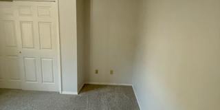 4 Bedroom, 2 Bathroom Duplex - Pet Friendly Gallery 35