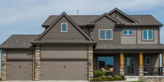 17214 Meredith Avenue Omaha, NE 68116 Gallery 1