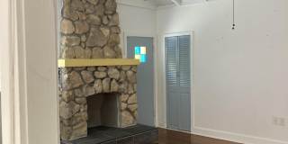 824 35th Street Gallery 16