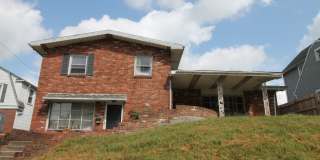 824 W Wayne St Gallery 1