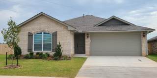 Open floor plan, Fridge included, fully fenced yard, neighborhood playground. Open floor plan, Fridge included, fully fenced yard, neighborhood playground. Gallery 1