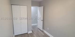 1740 NW 1st Pl Gallery 15