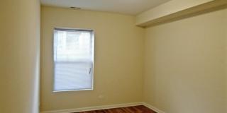 3003 W Lawrence Ave Gallery 8