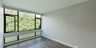 Telegraph Hill Gallery 12