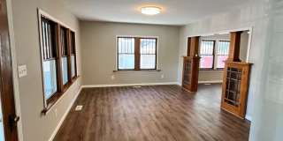 Charming 3 bedroom, 2 bathroom home in the heart of Des Moines, IA Charming 3 bedroom, 2 bathroom home in the heart of Des Moines, IA Gallery 5
