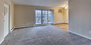 Edgewater Gallery 4
