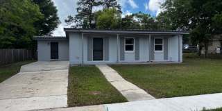2 or could be 3 bedroom -1 bath home in Deltona Gallery 1