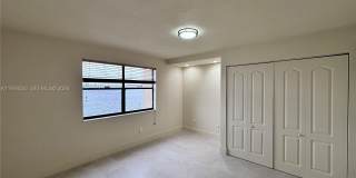 605 Ives Dairy Rd Gallery 17