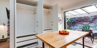 927 1/2 Victoria Ave Gallery 11