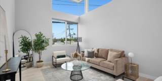 541 Rose Ave unit: Loft Gallery 1