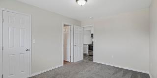 Oak Street Flats Gallery 8