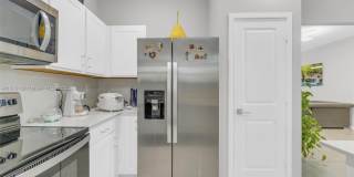 424 NE 4th Ave Gallery 14