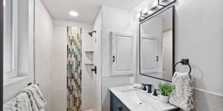 Millcreek Stunner Next to St Marks Hospital! Gallery 20