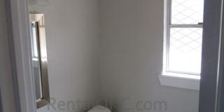 5320 North Drexel Boulevard Gallery 16