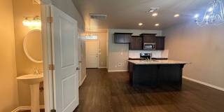 3 Bed 2.5 Bath 1 Car Garage Duplex In Moore * Reduced Rate!!! Gallery 10