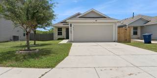 Charming 3-Bedroom Home with Spacious Backyard Deck – 7103 Cozy Run, San Antonio Gallery 1