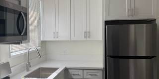 FOR RENT — COMPLETELY REMODELED Apartment Gallery 20