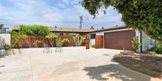A Fully Furnished Modern Portfolio Home with a Large Backyard Oasis & 3 Comfortable Bedrooms! Gallery 28