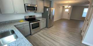 Room in 3 Bedroom Townhome at Switch St Gallery 1