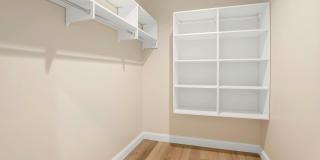 440 Heights Road unit: 210 Gallery 11