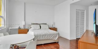 808 Brickell Key Dr 2506 Gallery 13