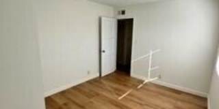 5728 Hazeltine Avenue Gallery 9