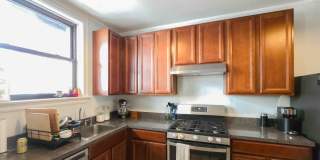 3300-02 N. Claremont / 2334-44 W. School Gallery 6