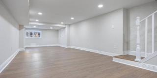 117 South Collins Avenue Gallery 23