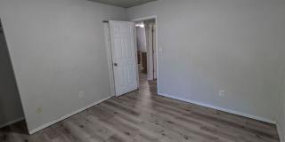 Central 4 bedroom Duplex Gallery 13