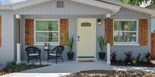 3138 W VARN Avenue Gallery 1