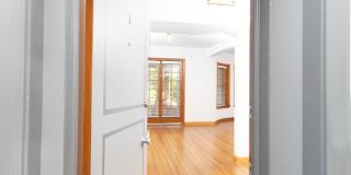 5610 N Kenmore Avenue Gallery 4