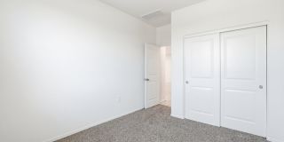 1575 East Fletcher Drive Gallery 18
