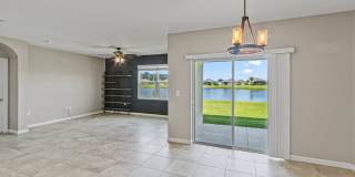 For Rent: Lakefront 4-Bedroom 2-Bathroom Home in Lakeside Palms Gallery 30
