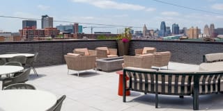 2501 Beacon Hill Gallery 12