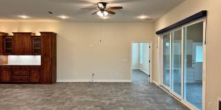 Massive 4 Bed 3 Bath on 2.64 acres in Ace Acres Gallery 18