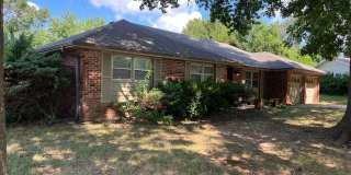 Southeast Springfield 3 Bedroom, 2 Bathroom Southeast Springfield 3 Bedroom, 2 Bathroom Gallery 1