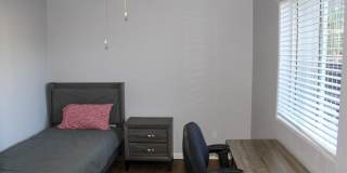 151 E BROADWAY Road Gallery 14